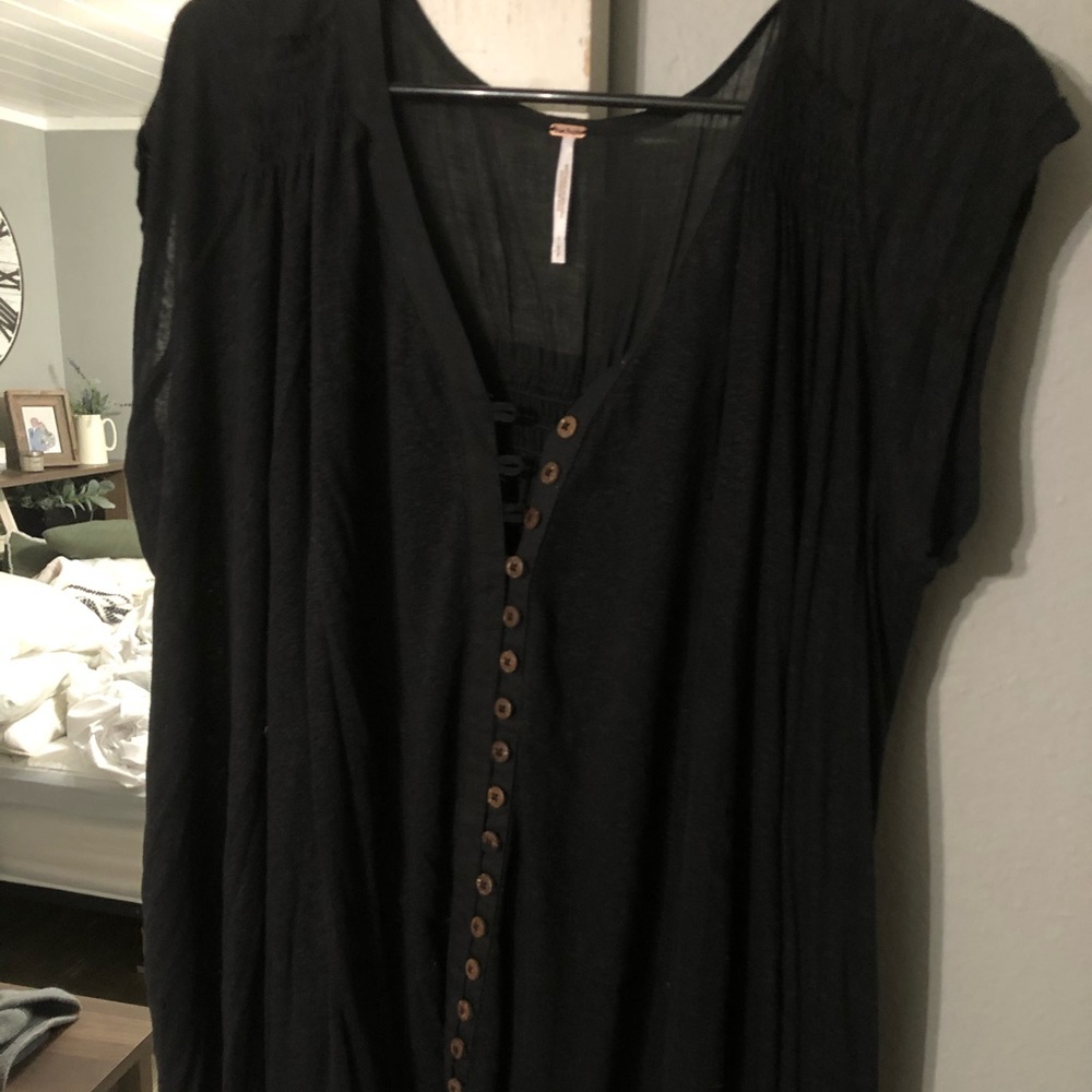 Free People BNWOT black tunic